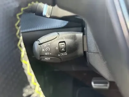 Photo 19 Peugeot 2008  BlueHDi 130 S&S EAT8