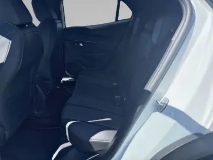 Photo 11 Peugeot 2008  BlueHDi 130 S&S EAT8