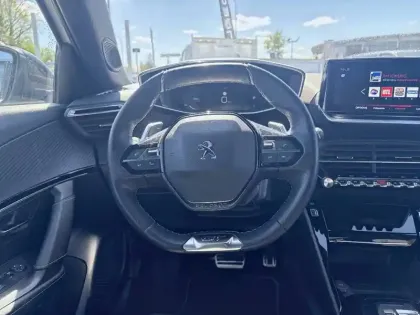 Photo 8 Peugeot 2008  BlueHDi 130 S&S EAT8