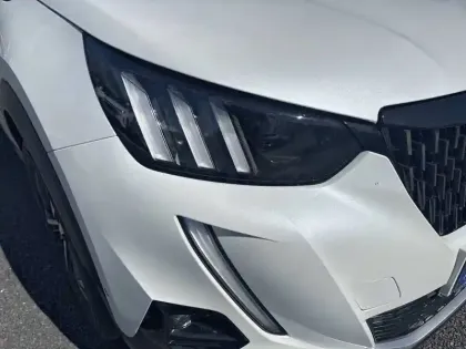 Photo 15 Peugeot 2008  BlueHDi 130 S&S EAT8