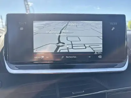 Photo 18 Peugeot 2008  BlueHDi 130 S&S EAT8