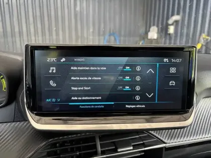 Photo 14 Peugeot 208  Hybrid 110 ch e-DCS6