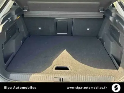 Photo 9 Citroën C4 e- 136 ch Automatique