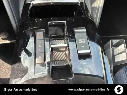 Photo 17 Citroën C4 e- 136 ch Automatique