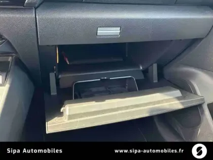 Photo 29 Citroën C4 e- 136 ch Automatique