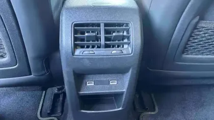 Photo 37 Peugeot 308  BlueHDi 130ch S&S EAT8