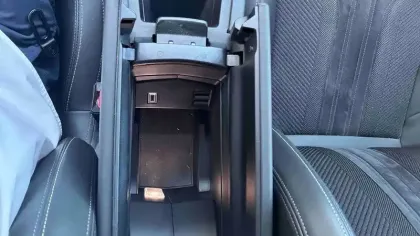 Photo 23 Peugeot 308  BlueHDi 130ch S&S EAT8