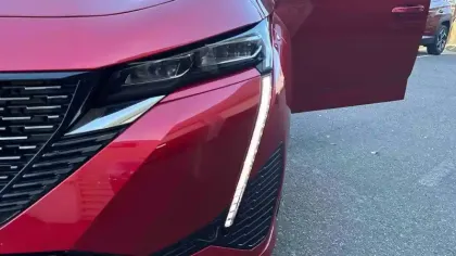 Photo 43 Peugeot 308  BlueHDi 130ch S&S EAT8