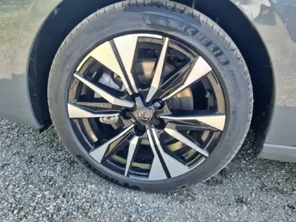 Photo 12 Peugeot 308  Hybrid 145 e-DCS6