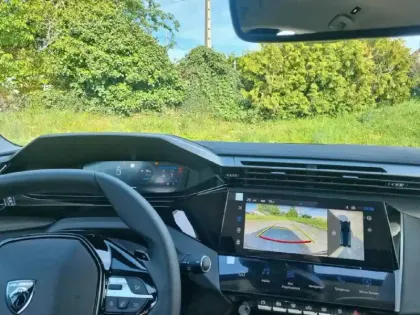 Photo 7 Peugeot 308  Hybrid 145 e-DCS6