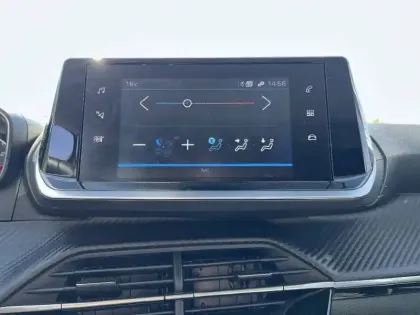 Photo 21 Peugeot 208  PureTech 100 S&S BVM6