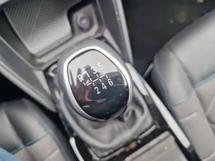 Photo 13 Citroën C4  PureTech 130 S&S BVM6