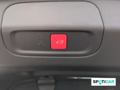 Photo 19 Peugeot 408  Hybrid 145 e-DCS6