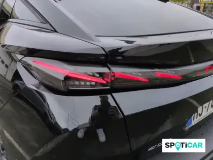 Photo 16 Peugeot 408  Hybrid 145 e-DCS6