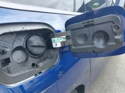 Photo 33 Peugeot 308  SW PureTech 110ch S&S BVM6