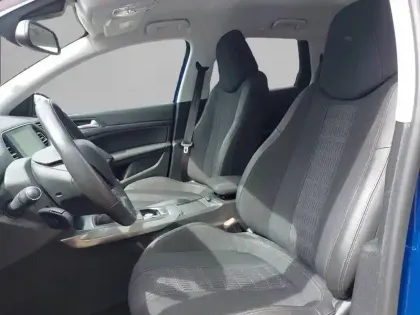 Photo 10 Peugeot 308  SW PureTech 110ch S&S BVM6