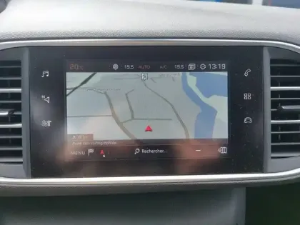 Photo 20 Peugeot 308  SW PureTech 110ch S&S BVM6