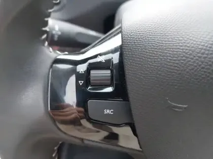 Photo 17 Peugeot 308  SW PureTech 110ch S&S BVM6