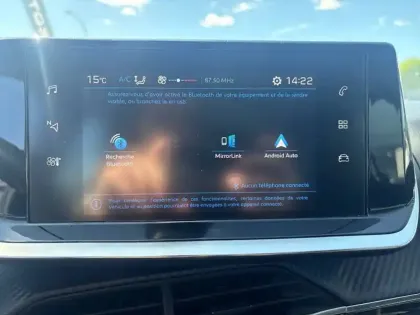 Photo 14 Peugeot 208  PureTech 75 S&S BVM5