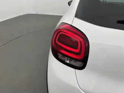 Photo 16 Citroën C3  BlueHDi 100 S&S BVM6