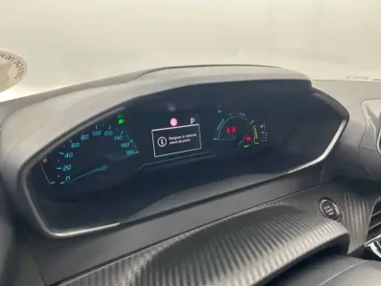 Photo 9 Peugeot 208  Electrique 50 kWh 136ch