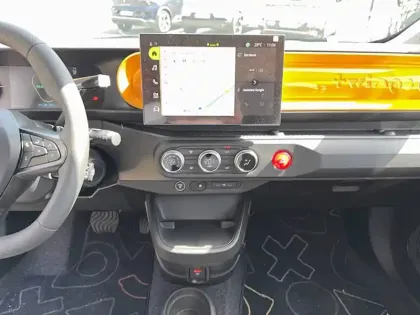 Photo 11 Renault Twingo  E-Tech Electrique 80 ch autonomie urbaine