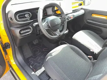 Photo 27 Renault Twingo  E-Tech Electrique 80 ch autonomie urbaine
