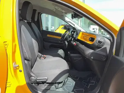 Photo 13 Renault Twingo  E-Tech Electrique 80 ch autonomie urbaine