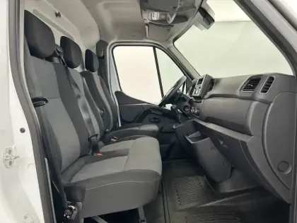 Photo 13 Renault Master  FGN TRAC F3500 L3H3 BLUE DCI 135