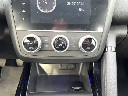 Photo 29 Renault Kadjar  Blue dCi 115