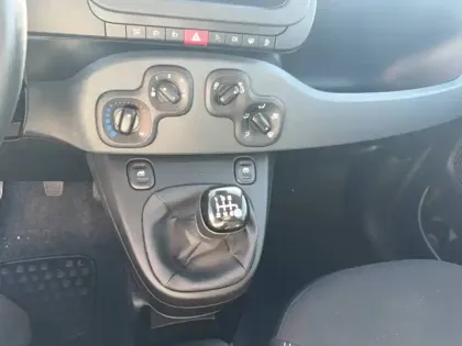 Photo 11 Fiat Panda  1.0 70 ch Hybrid BSG S/S