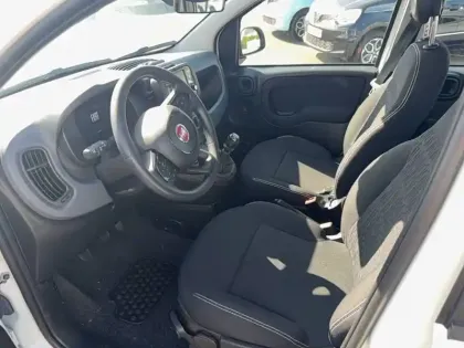 Photo 8 Fiat Panda  1.0 70 ch Hybrid BSG S/S