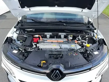 Photo 23 Renault Megane  E-Tech EV60 220 ch optimum charge