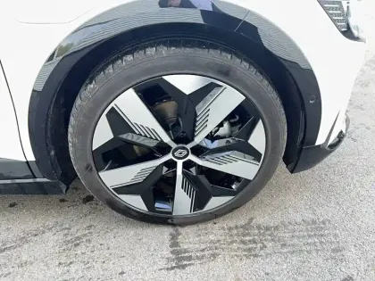 Photo 7 Renault Megane  E-Tech EV60 220 ch optimum charge