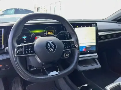 Photo 16 Renault Megane  E-Tech EV60 220 ch optimum charge