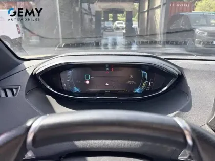 Photo 16 Peugeot 3008  Hybrid 225 e-EAT8