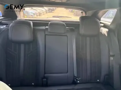 Photo 19 Peugeot 3008  Hybrid 225 e-EAT8