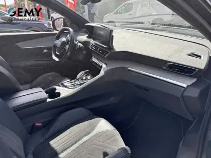 Photo 17 Peugeot 3008  Hybrid 225 e-EAT8