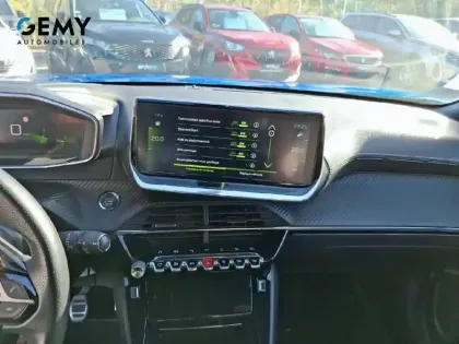 Photo 14 Peugeot 2008  PureTech 130 S&S BVM6