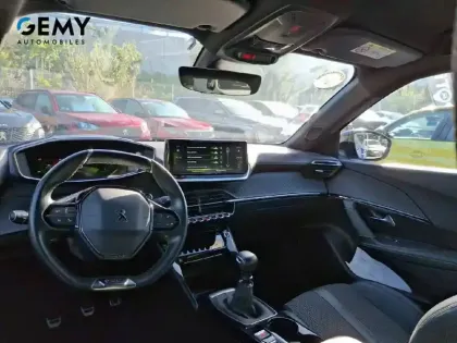 Photo 7 Peugeot 2008  PureTech 130 S&S BVM6