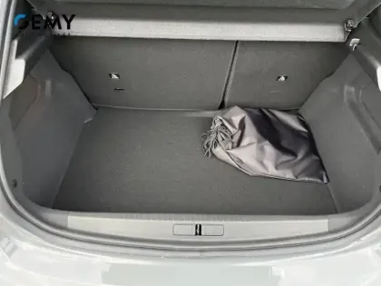 Photo 5 Peugeot 208  Electrique 54 kWh 156ch