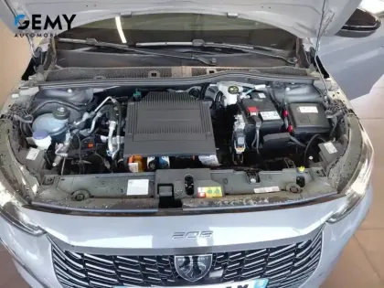 Photo 17 Peugeot 208  Electrique 54 kWh 156ch