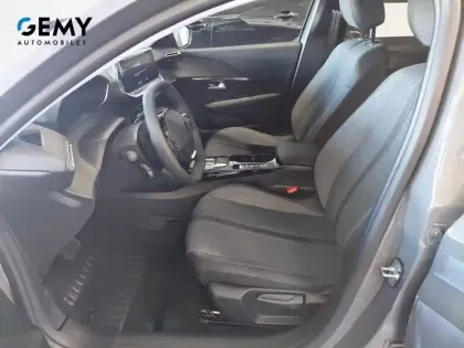 Photo 8 Peugeot 208  Electrique 54 kWh 156ch