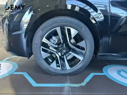 Photo 10 Peugeot 208  Hybrid 110 ch e-DCS6