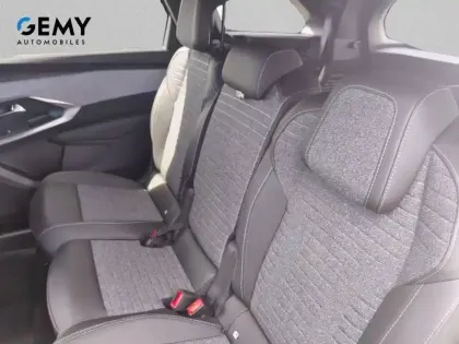 Photo 9 Peugeot 5008  Plug-in Hybrid 225 ch e-DCS7