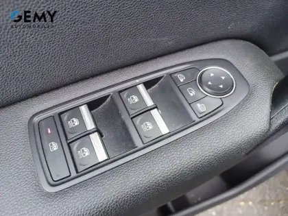 Photo 11 Renault Captur  TCe 100 GPL - 21