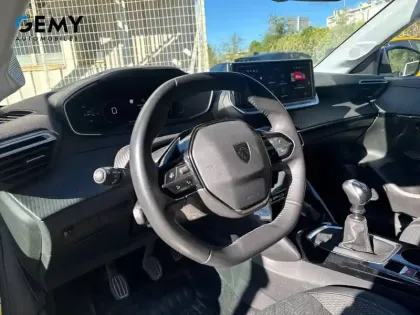 Photo 11 Peugeot 208  PureTech 100 S&S BVM6