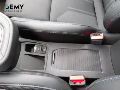 Photo 36 Renault Clio  E-Tech full hybrid 145