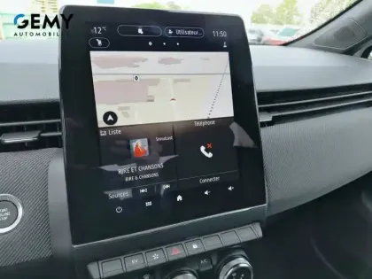 Photo 26 Renault Clio  E-Tech full hybrid 145