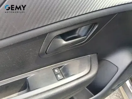 Photo 12 Peugeot 208  PureTech 75 S&S BVM5